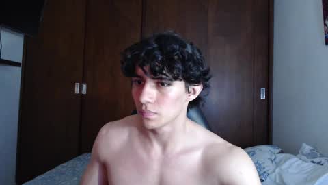 Snapshot of ares_aestheticgod chatting on February 10, 2025, 4:41 am Ares D online show from February 10, 2025, 4:41 am