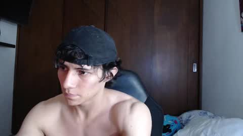 Snapshot of ares_aestheticgod chatting on February 17, 2025, 1:47 am Ares D online show from February 17, 2025, 1:47 am