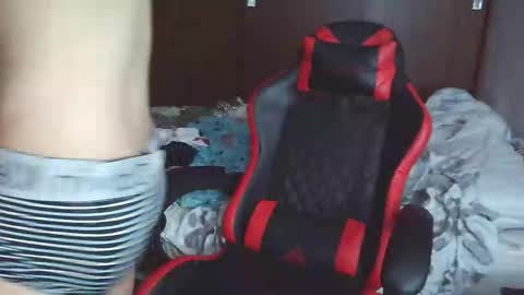 Snapshot of ares_aestheticgod chatting on October 13, 2025, 8:20 pm Ares D online show from October 13, 2025, 8:20 pm