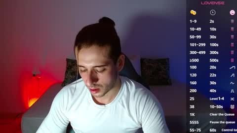 Snapshot of ares_blue chatting on March 12, 2025, 11:20 am ares blue online show from March 12, 2025, 11:20 am