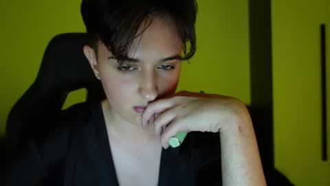 AresNoir online show from September 19, 2025, 7:47 pm