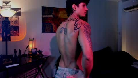 aress444 online show from April 8, 2026, 11:37 pm