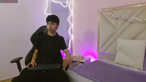 aress_tay online show from May 21, 2026, 3:13 am