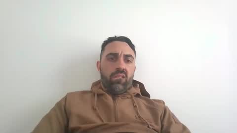 Snapshot of arg31 chatting on October 27, 2025, 6:01 pm arg31 online show from October 27, 2025, 6:01 pm