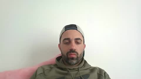 Snapshot of arg31 chatting on October 30, 2025, 5:13 pm arg31 online show from October 30, 2025, 5:13 pm