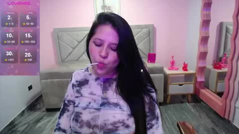 Aria online show from December 16, 2025, 11:43 pm