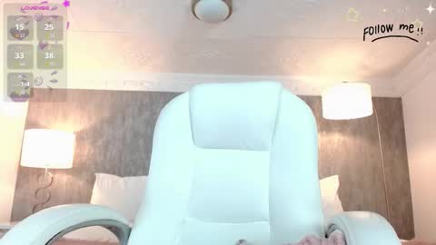 Snapshot of aria_li chatting on March 20, 2026, 12:10 pm aria online show from March 20, 2026, 12:10 pm