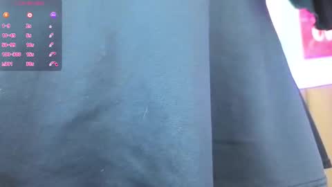 Aria online show from December 17, 2025, 3:18 pm