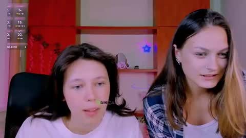 aria_wild_ online show from June 19, 2026, 7:06 pm