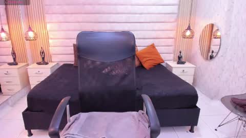 Snapshot of ariaa_belle chatting on July 11, 2026, 5:26 pm ARI online show from July 11, 2026, 5:26 pm