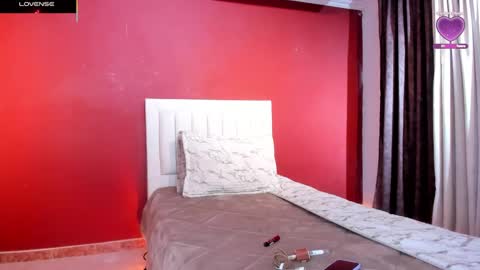 ariaana_ online show from March 16, 2026, 12:42 pm