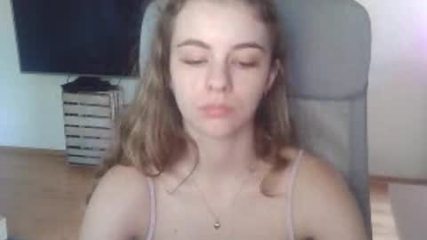 AriaCreazy online show from June 2, 2026, 9:11 am
