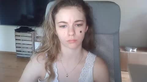 AriaCreazy online show from June 10, 2026, 8:35 am