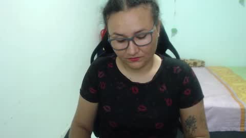 ...Ariana... online show from March 4, 2025, 5:34 pm