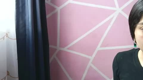 dafna lorens  online show from June 17, 2026, 1:34 pm