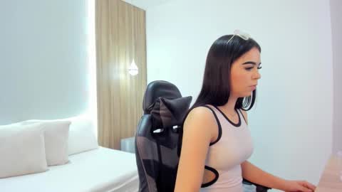 Snapshot of ariadna_boneville chatting on February 20, 2026, 7:36 pm A R I A D N A online show from February 20, 2026, 7:36 pm