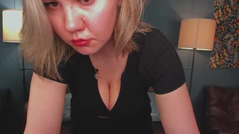 ariaeven online show from March 29, 2026, 10:15 am