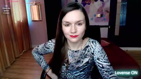 Snapshot of ariagrays chatting on March 7, 2026, 11:29 am AriaGray online show from March 7, 2026, 11:29 am