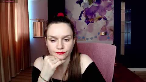 Snapshot of ariagrays chatting on March 8, 2026, 10:30 am AriaGray online show from March 8, 2026, 10:30 am