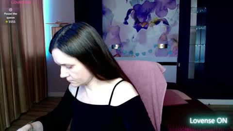 Snapshot of ariagrays chatting on March 18, 2026, 7:11 am AriaGray online show from March 18, 2026, 7:11 am