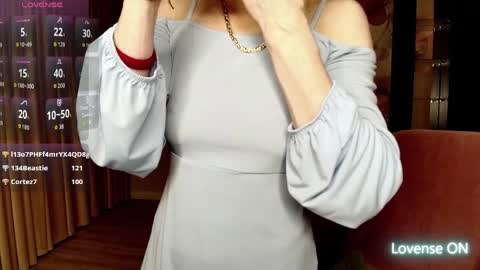 Snapshot of ariagrays chatting on April 7, 2026, 1:39 am AriaGray online show from April 7, 2026, 1:39 am