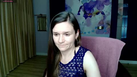 Snapshot of ariagrays chatting on April 15, 2026, 7:58 pm AriaGray online show from April 15, 2026, 7:58 pm