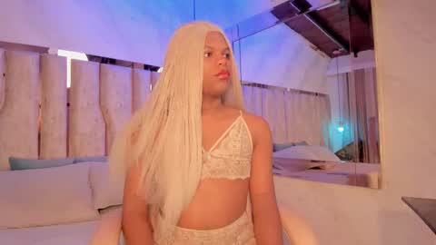 Snapshot of ariana_grande233 chatting on February 13, 2026, 11:50 am ariana_grande233 online show from February 13, 2026, 11:50 am