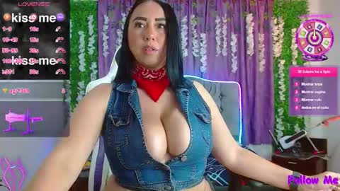 Snapshot of ariana_lopez22 chatting on September 28, 2025, 2:06 am Ariana online show from September 28, 2025, 2:06 am