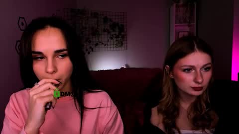 ariana_ross7 online show from December 5, 2025, 8:05 pm