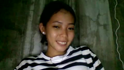 ariana_sweet25 online show from April 28, 2026, 12:43 pm