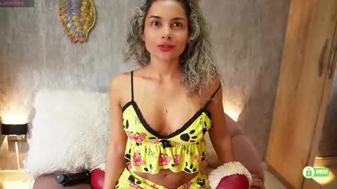 cristina online show from November 12, 2025, 12:38 pm