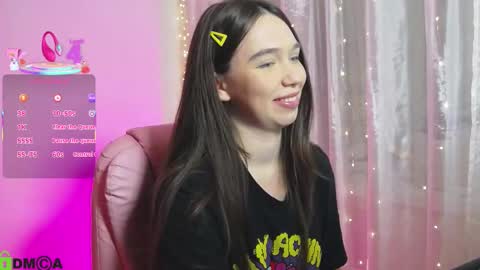 arianahot777 online show from November 4, 2025, 11:59 pm