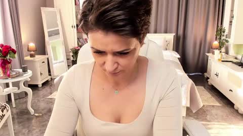 Ana online show from February 22, 2025, 1:13 pm