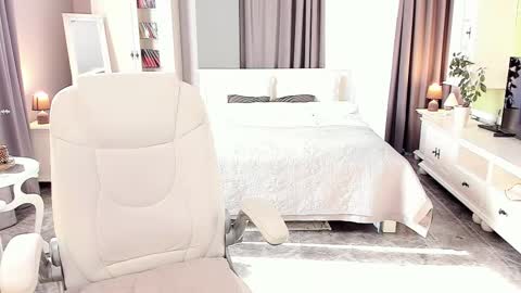 Ana online show from September 16, 2025, 12:39 pm