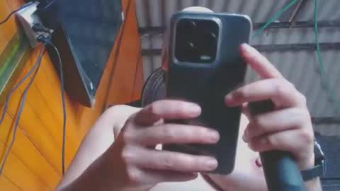 ARIANA online show from November 3, 2025, 7:37 pm