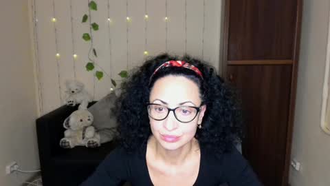 Snapshot of arianna_tifany chatting on January 22, 2025, 2:37 am Arianna online show from January 22, 2025, 2:37 am