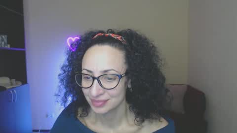 Snapshot of arianna_tifany chatting on February 14, 2025, 6:34 am Arianna online show from February 14, 2025, 6:34 am