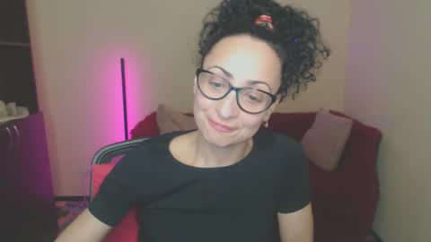 Snapshot of arianna_tifany chatting on February 24, 2025, 3:33 am Arianna online show from February 24, 2025, 3:33 am
