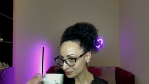 Snapshot of arianna_tifany chatting on February 27, 2025, 6:42 pm Arianna online show from February 27, 2025, 6:42 pm