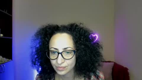 Snapshot of arianna_tifany chatting on March 9, 2025, 9:25 pm Arianna online show from March 9, 2025, 9:25 pm