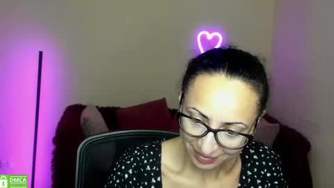 Snapshot of arianna_tifany chatting on September 18, 2025, 11:23 am Arianna online show from September 18, 2025, 11:23 am