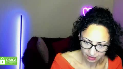 Snapshot of arianna_tifany chatting on September 29, 2025, 5:40 pm Arianna online show from September 29, 2025, 5:40 pm