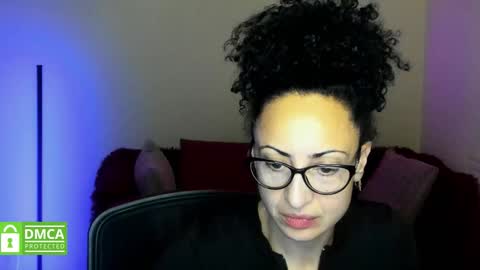 Snapshot of arianna_tifany chatting on October 1, 2025, 11:27 am Arianna online show from October 1, 2025, 11:27 am