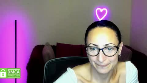 Snapshot of arianna_tifany chatting on October 2, 2025, 5:42 pm Arianna online show from October 2, 2025, 5:42 pm