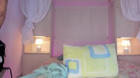 ariannavega_ online show from May 21, 2026, 11:39 am