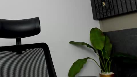 Snapshot of ariasaadeh chatting on September 11, 2025, 12:05 pm ariasaadeh online show from September 11, 2025, 12:05 pm