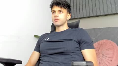 Snapshot of ariasaadeh chatting on September 19, 2025, 12:06 pm ariasaadeh online show from September 19, 2025, 12:06 pm