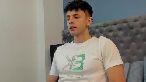 Snapshot of ariasaadeh chatting on October 8, 2025, 12:14 pm ariasaadeh online show from October 8, 2025, 12:14 pm