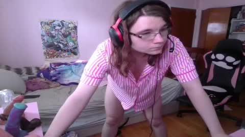Ariathebrat online show from May 15, 2026, 9:22 pm