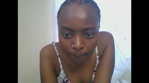 Snapshot of ariax_a chatting on February 12, 2026, 8:20 am Tight pussy online show from February 12, 2026, 8:20 am
